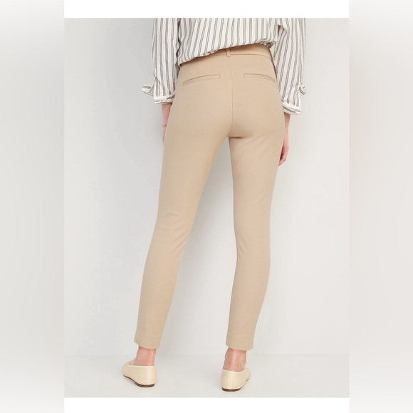 Old Navy High Rise Ankle Pixie Pants in Mocha Taffy 6 - Picture 3 of 11